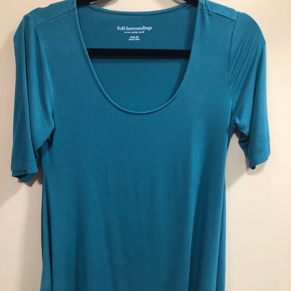 Soft Surroundings shark bite style blouse XS